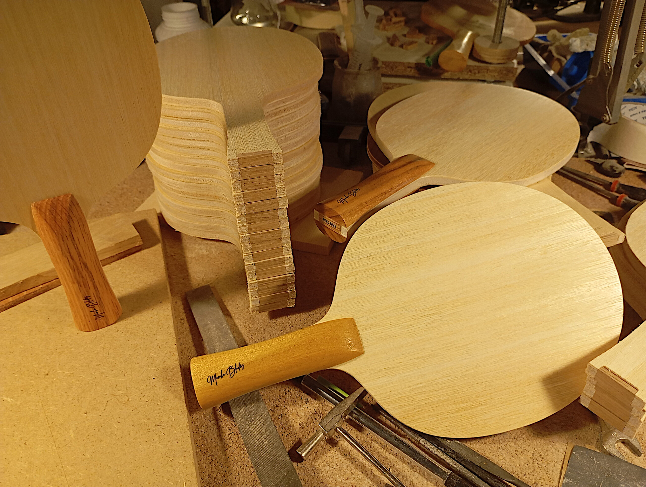 Bois de Tennis de Table mamba Blades dans l'atelier de fabrication