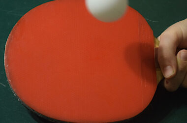Contrôler une raquette de tennis de table